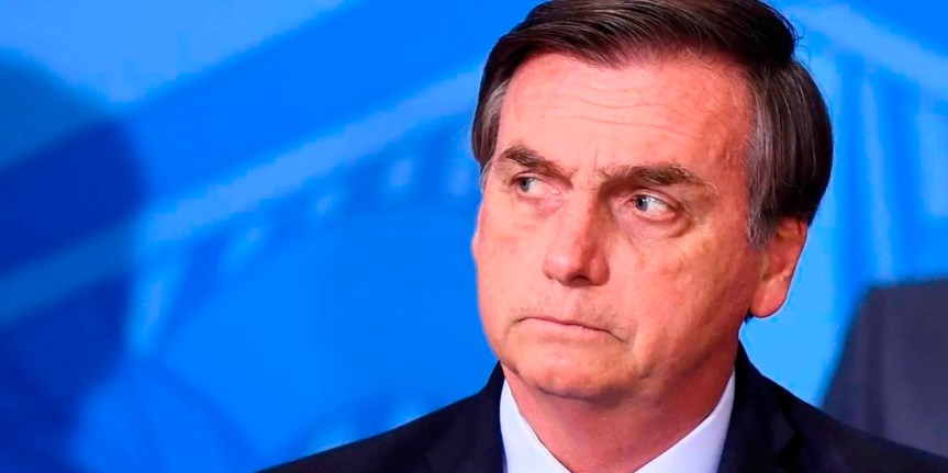 Bolsonaro toca fogo no cercadinho por impeachment de ministros do&nbsp;STF