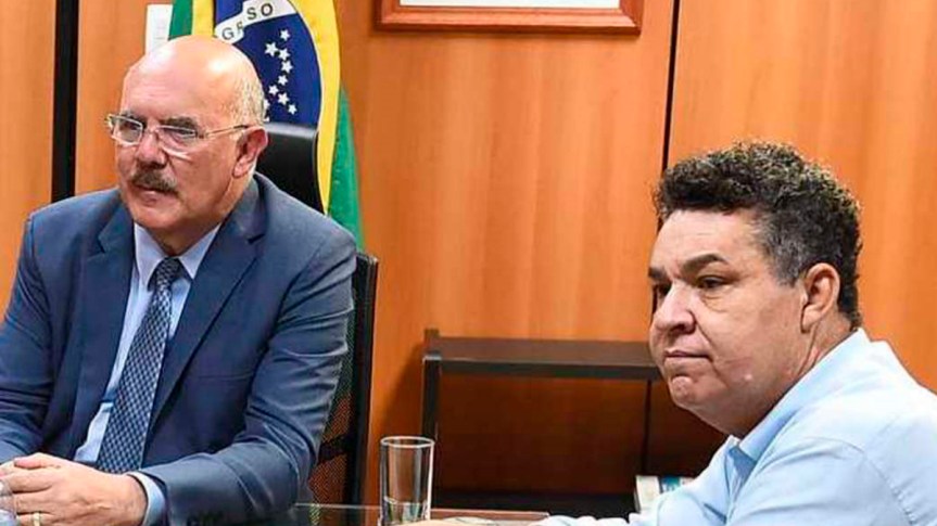 Prefeitos dizem que pastor pediu propina até em bíblias para liberar recursos do&nbsp;MEC