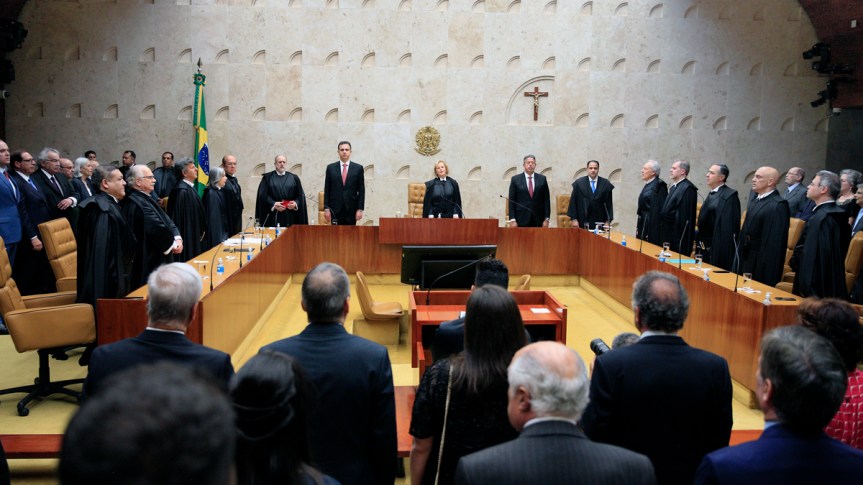 Acúmulo de poder pelo STF está minando as bases constitucionais da república brasileira, dizem&nbsp;especialistas