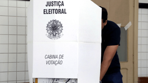 Justiça Eleitoral e Polícia Federal investigam fraudes em Macapá que podem tornar Furlan&nbsp;inelegível
